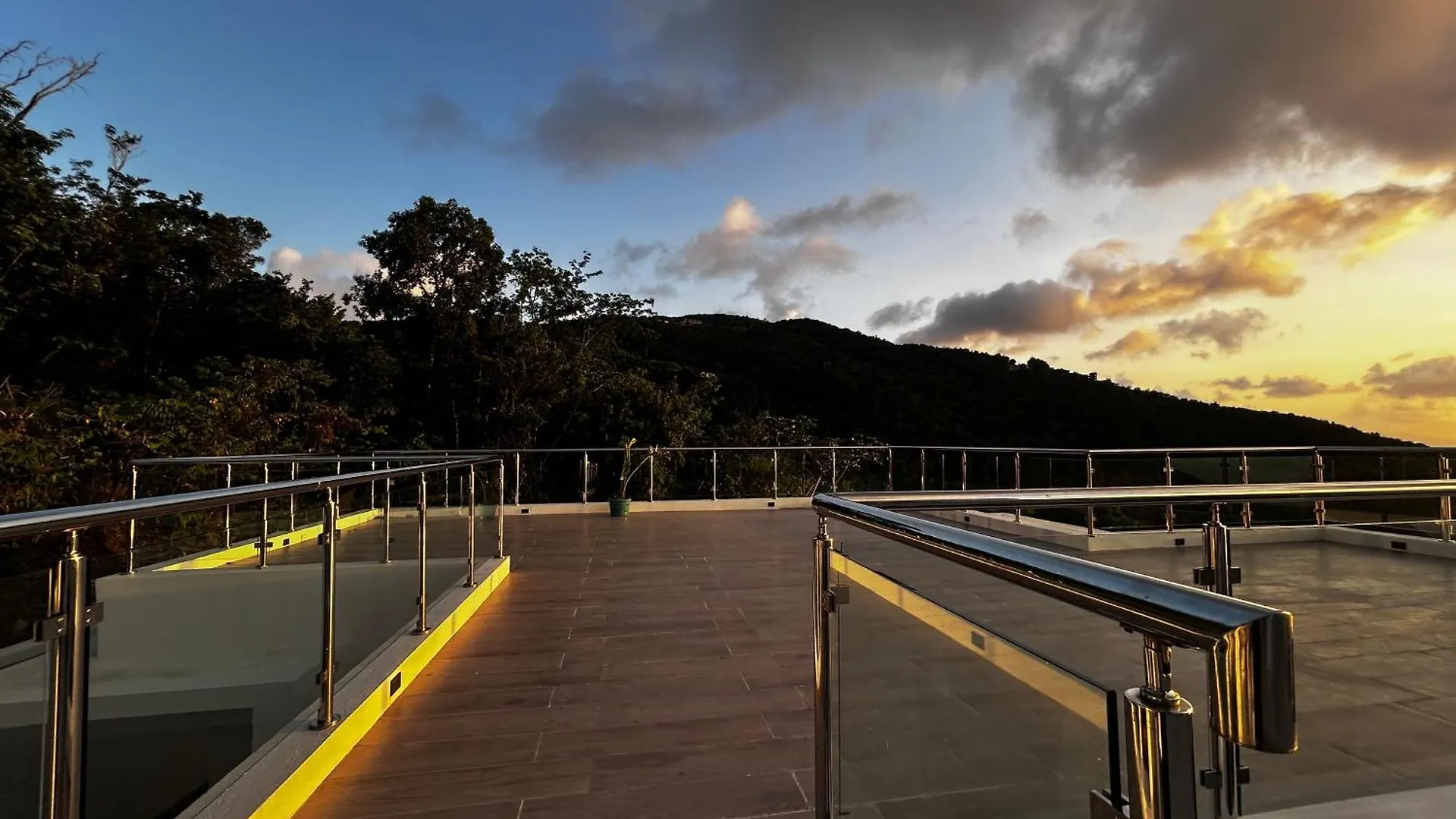 Zafira Luxe Hotel Road Town  0*, Road Town (Tortola)